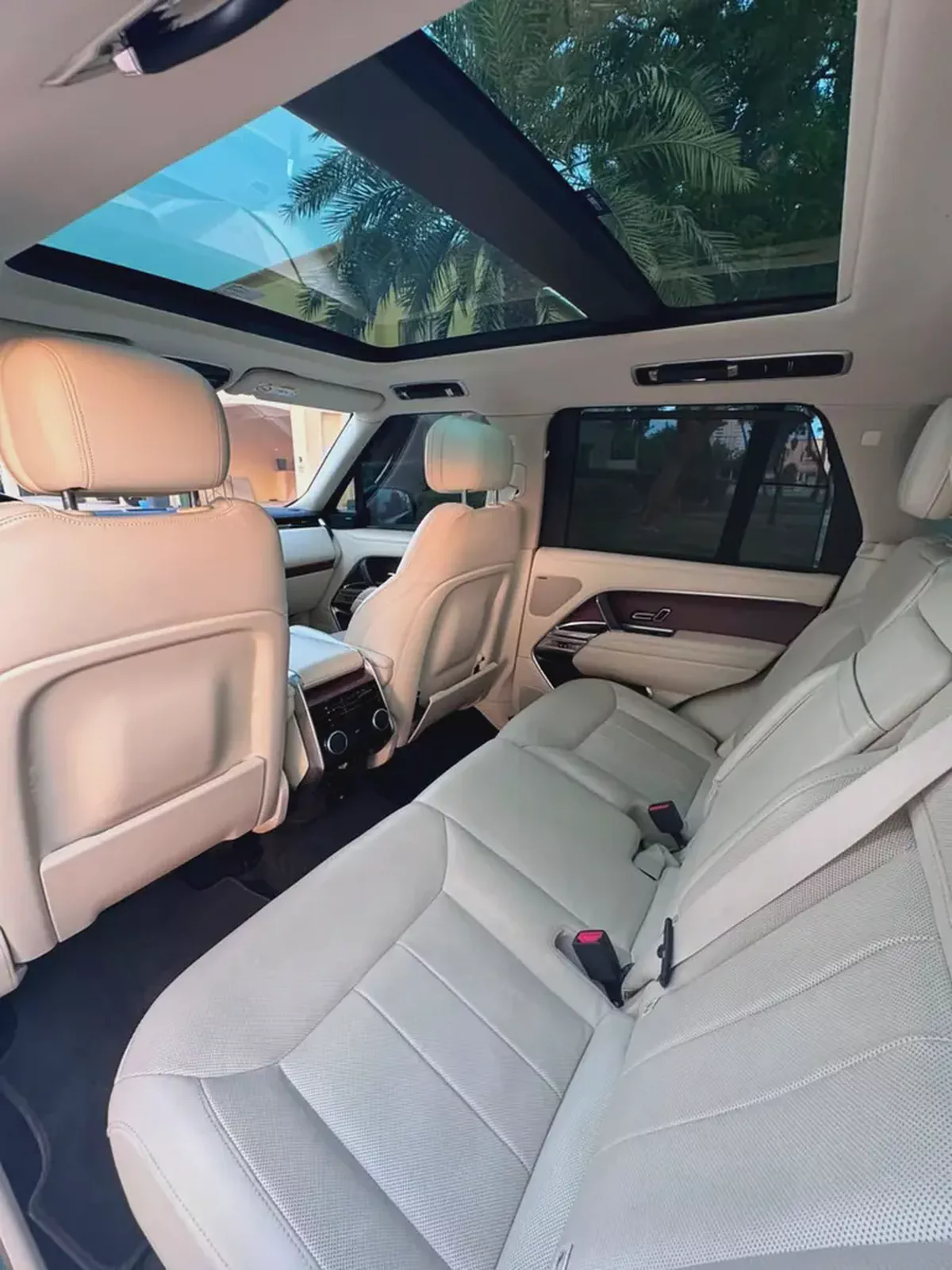 2023 Vogue SE GCC Specs Al Tayer Warranty and service-8-8