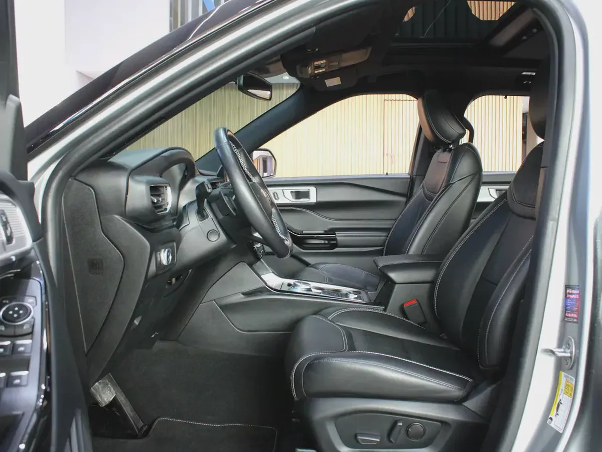 Ford Explorer ST 2022 GCC Specs - Low Mileage - Full Service History-9-9
