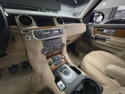 Land Rover LR4 HSE  | Full Option 7 Seater | Low Kms | GCC Specs-9