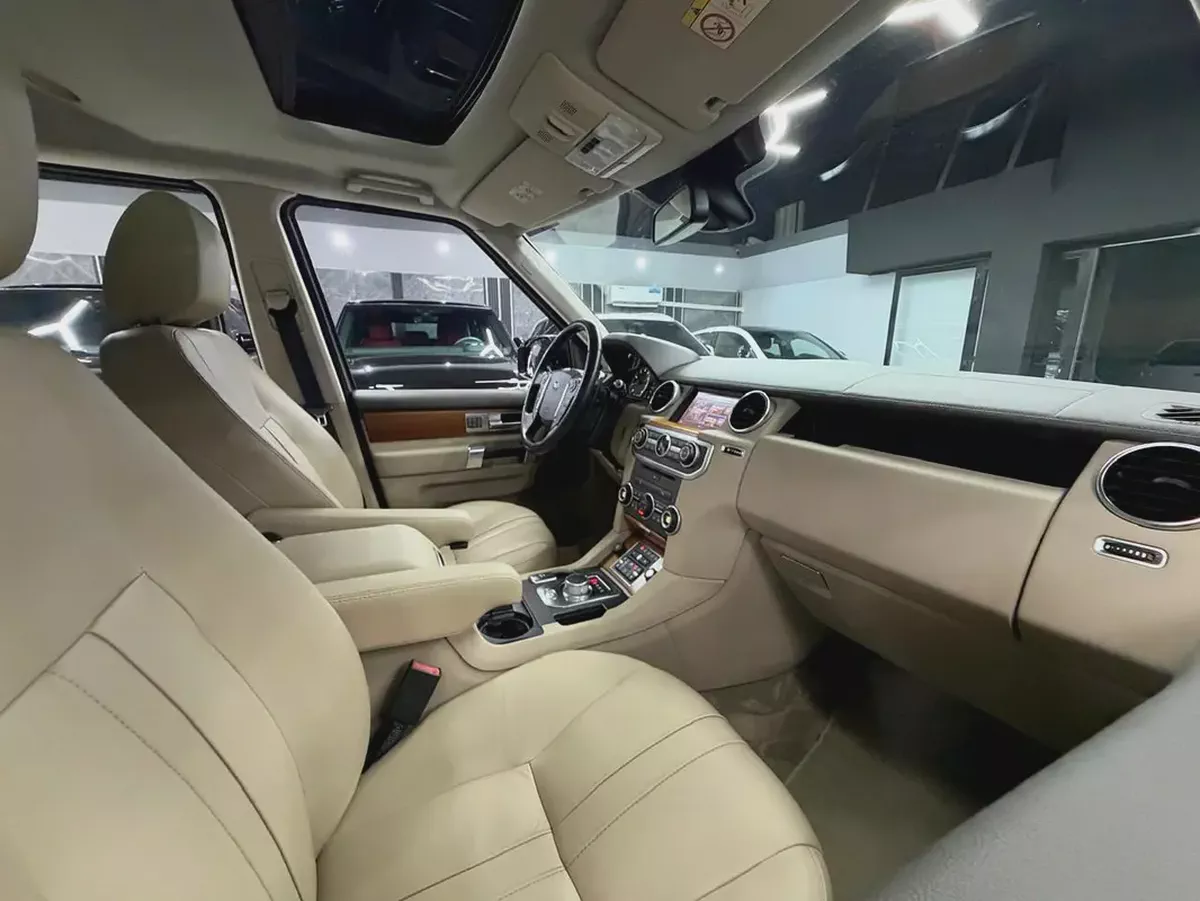 Land Rover LR4 HSE  | Full Option 7 Seater | Low Kms | GCC Specs-14-14