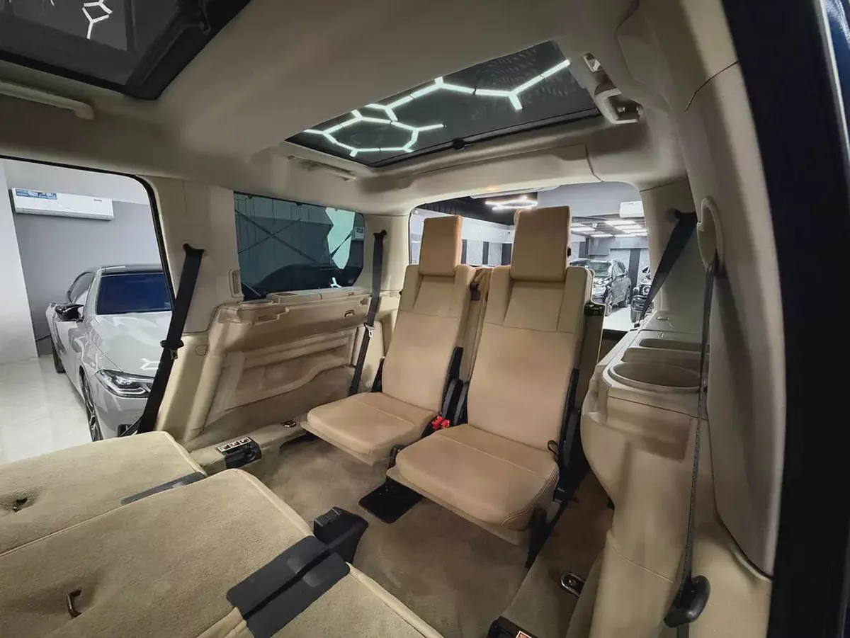 Land Rover LR4 HSE  | Full Option 7 Seater | Low Kms | GCC Specs-16-16