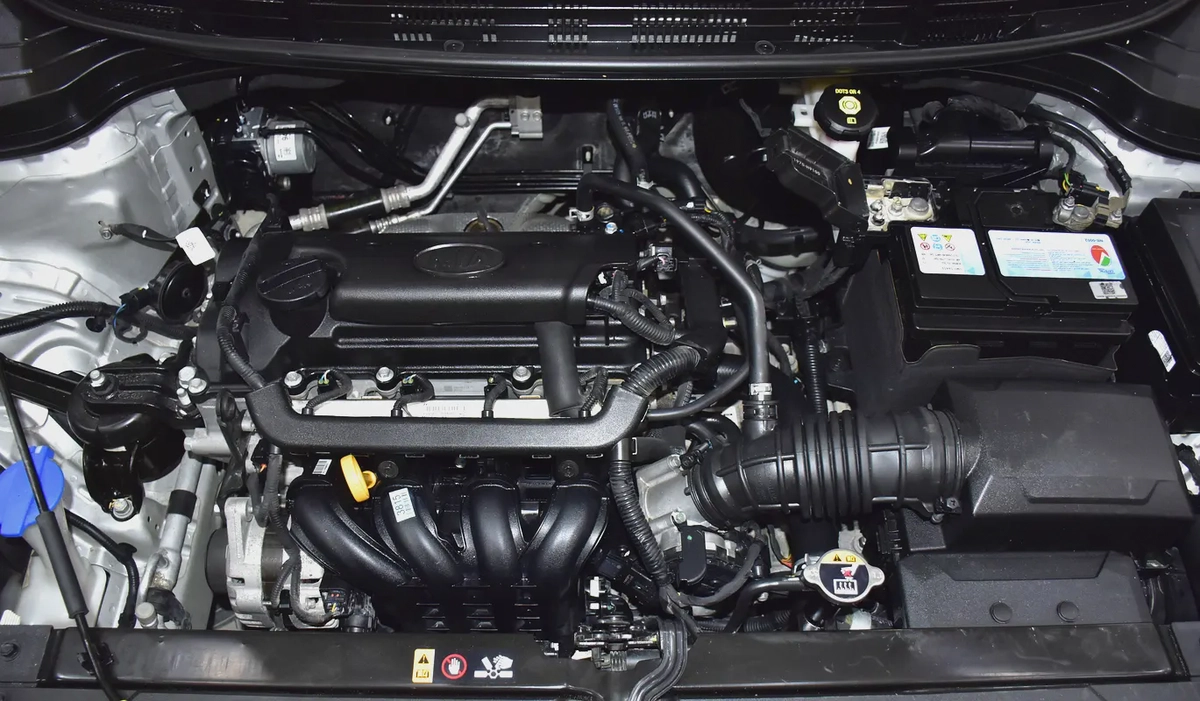 AED 575 EMi at 0% DP | KIA Rio ( 2021 Model ) in Silver Color GCC Specs-16-16