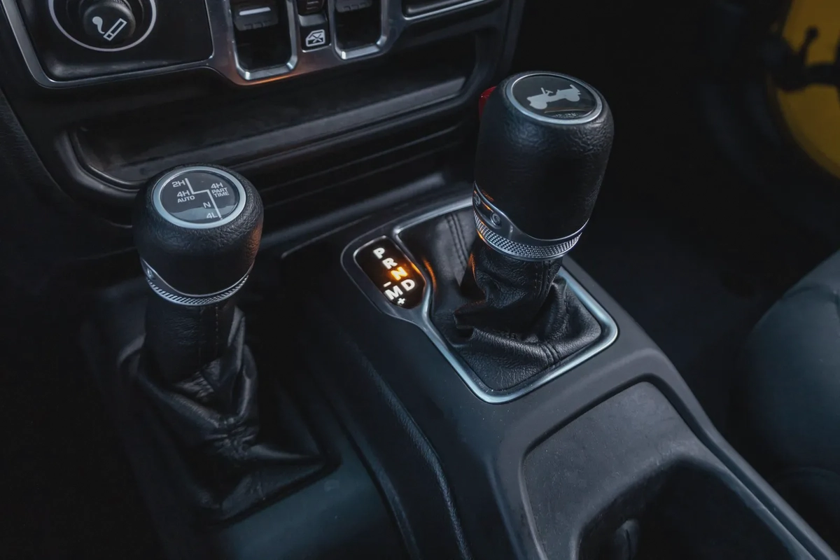 Jeep Wrangler Unlimited 2021-2-2