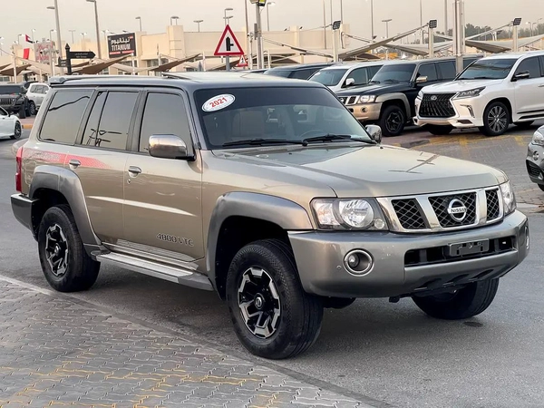 نيسان بترول سوبر سفاري Nissan Patrol Safari Super Safari 2021 - GCC Specs - Pristine Condition
