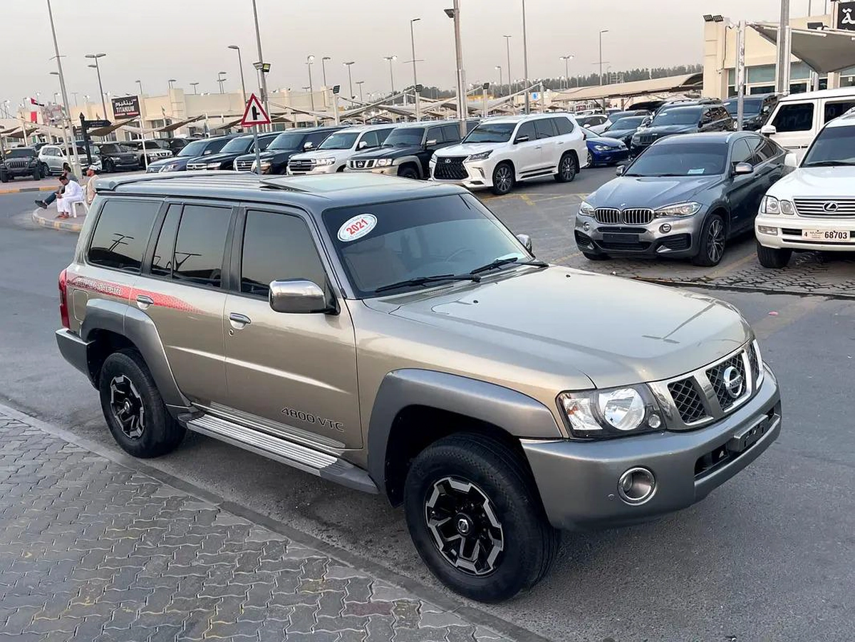 نيسان بترول سوبر سفاري Nissan Patrol Safari Super Safari 2021 - GCC Specs - Pristine Condition-16-16