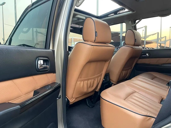 نيسان بترول سوبر سفاري Nissan Patrol Safari Super Safari 2021 - GCC Specs - Pristine Condition