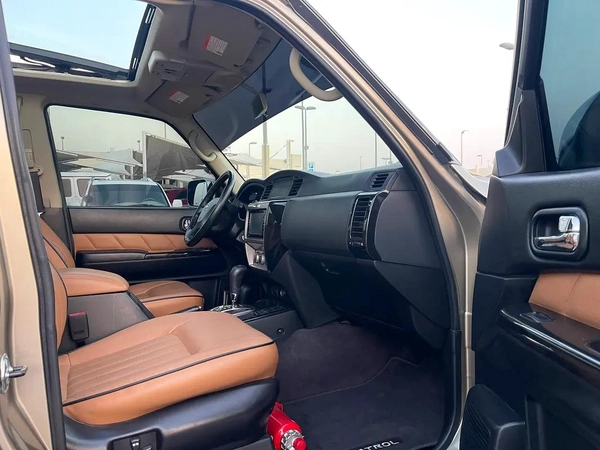 نيسان بترول سوبر سفاري Nissan Patrol Safari Super Safari 2021 - GCC Specs - Pristine Condition