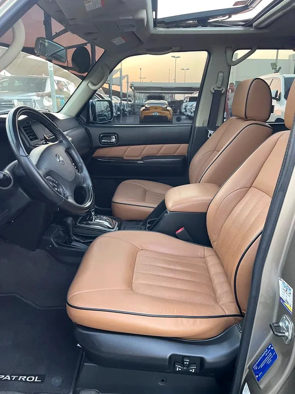 نيسان بترول سوبر سفاري Nissan Patrol Safari Super Safari 2021 - GCC Specs - Pristine Condition
