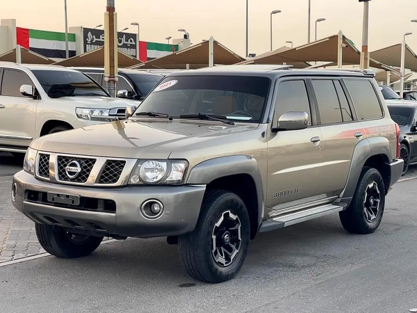 نيسان بترول سوبر سفاري Nissan Patrol Safari Super Safari 2021 - GCC Specs - Pristine Condition