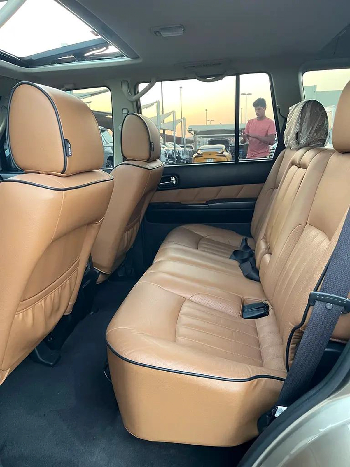 نيسان بترول سوبر سفاري Nissan Patrol Safari Super Safari 2021 - GCC Specs - Pristine Condition-1-1