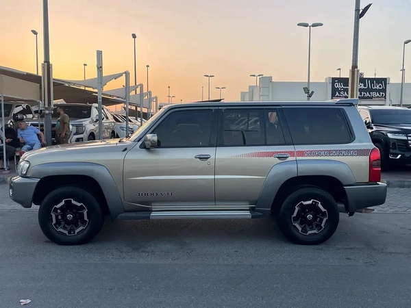 نيسان بترول سوبر سفاري Nissan Patrol Safari Super Safari 2021 - GCC Specs - Pristine Condition
