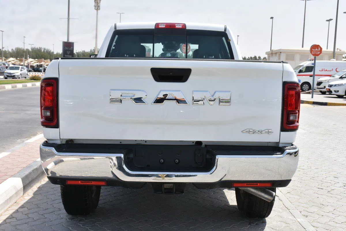 ( NEW ) RAM 2500 TRADESMAN ( 6.4 ) WHITE | 2025-13-13