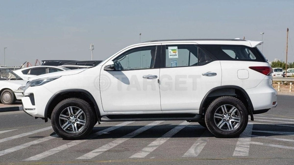 Toyota Fortuner EXR FORTUNER 2.7L 4WD