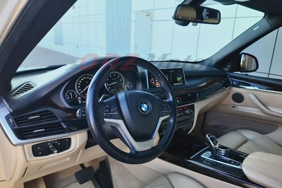 2014 BMW X5 XDrive50i (7 Seater / 2 keys available)-9