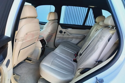 2014 BMW X5 XDrive50i (7 Seater / 2 keys available)-12