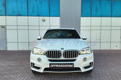 2014 BMW X5 XDrive50i (7 Seater / 2 keys available)-8