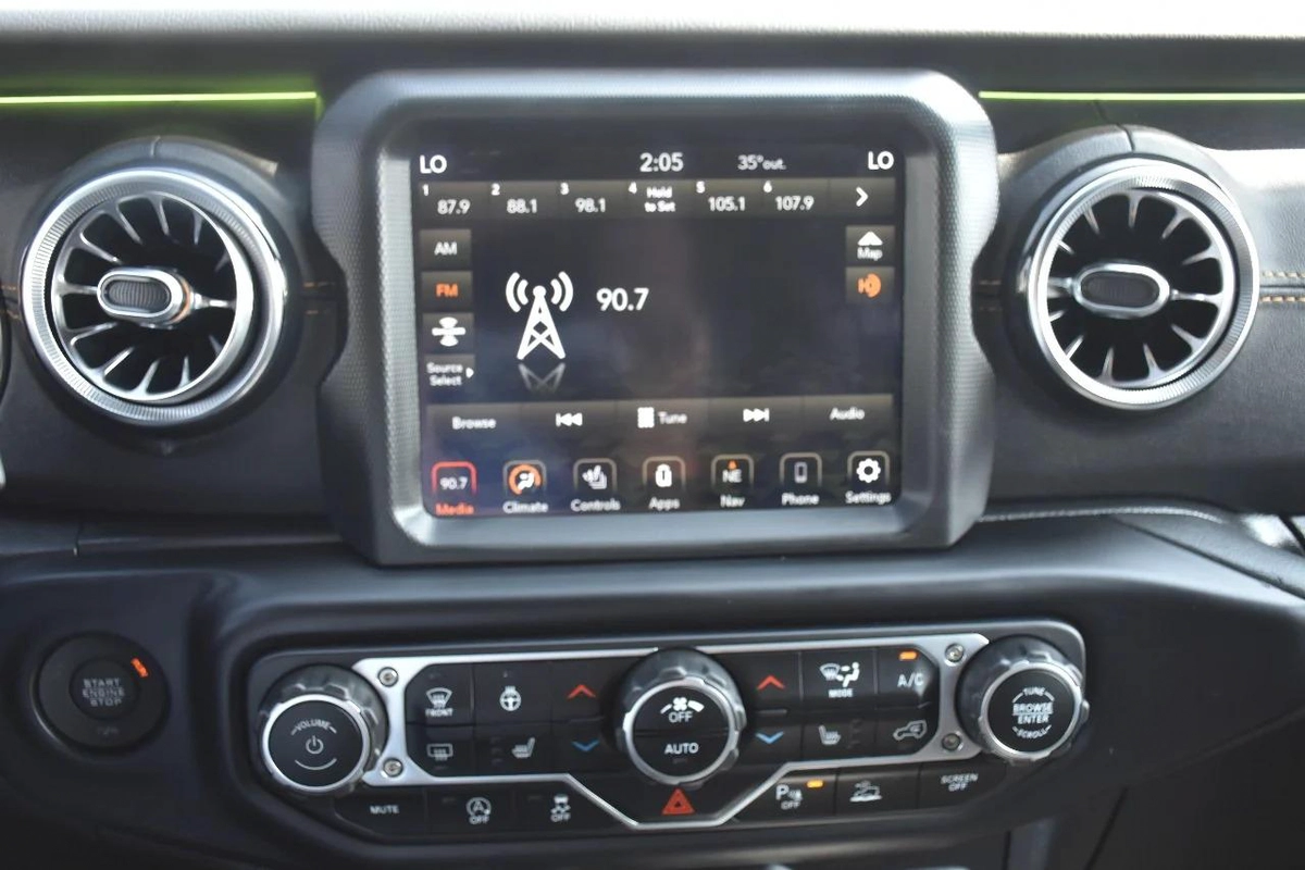 WRANGLER SAHARA 2023 | BLACK-7-7
