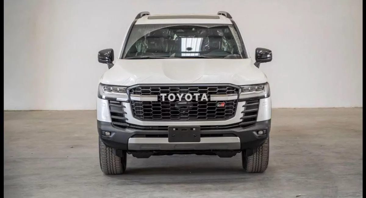 Toyota Land Cruiser GR SPORT LAND CRUISER GR SPORT 3.3L DIESEL 2026-1-0