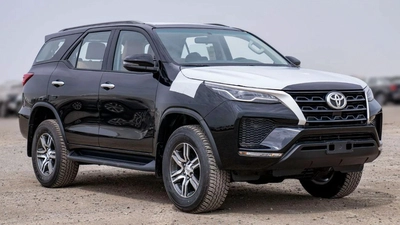 Toyota Fortuner Toyota Fortuner 2.7L Petrol 4X4 MY2025-12