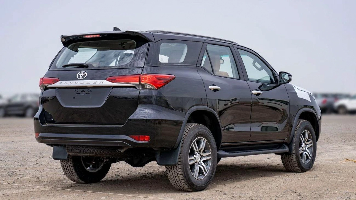 Toyota Fortuner Toyota Fortuner 2.7L Petrol 4X4 MY2025-8-8