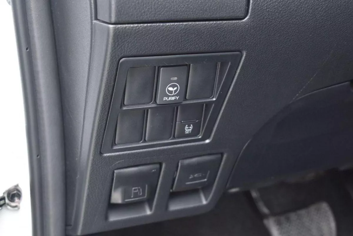 Toyota Hilux SGLX TOYOTA HILUX 2.4 med options power window-13-0
