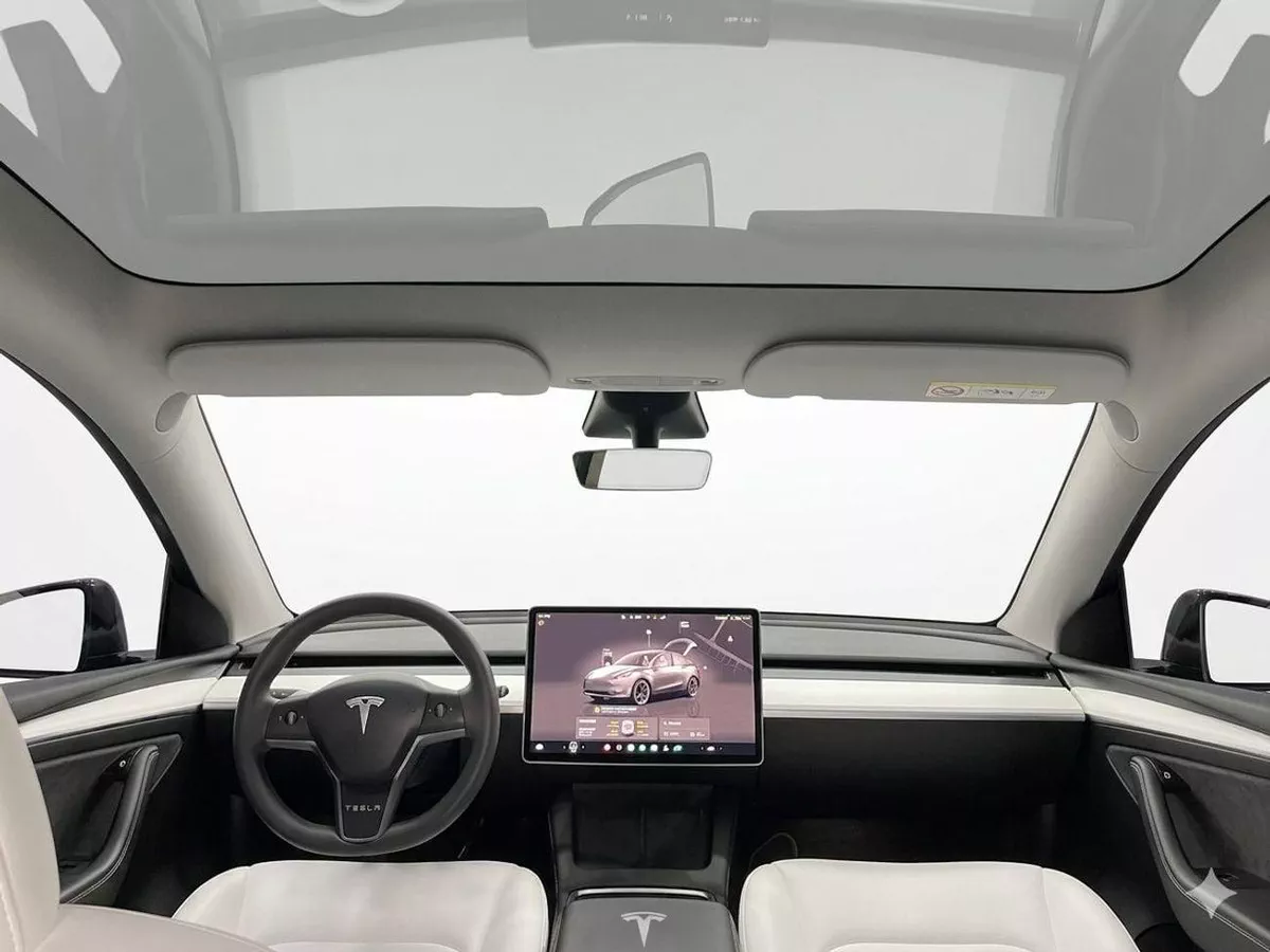 Tesla Model Y LONG RANGE AWD GCC SPECIFICATION -TESLA CENTRE DUBAI-10-0
