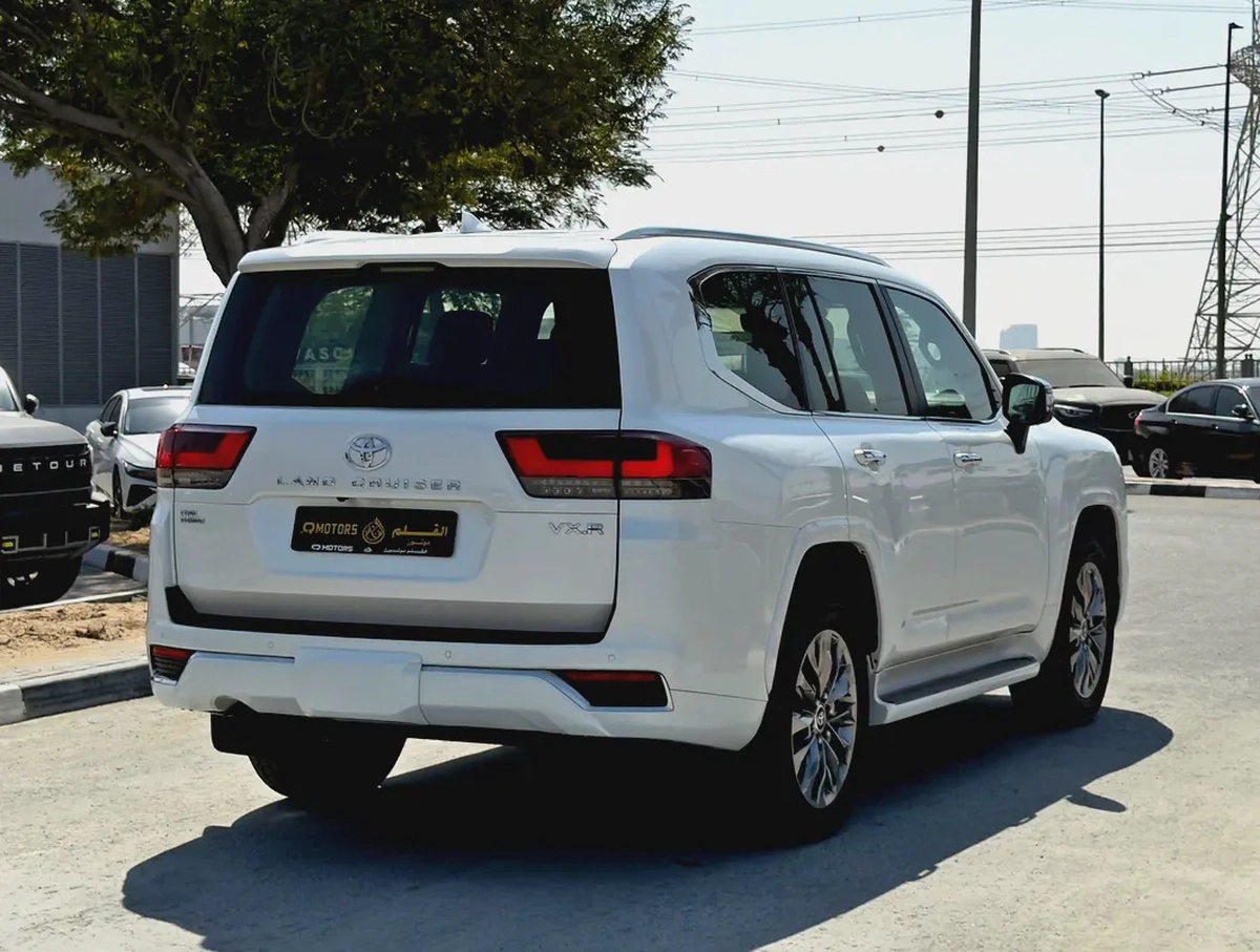 2022 Toyota Land Cruiser VXR 3.5 Twin Turbo, GCC Specifications-6-6