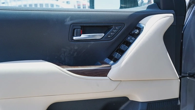 2025 Toyota Land Cruiser VXR 4.0L GCC Specs-10