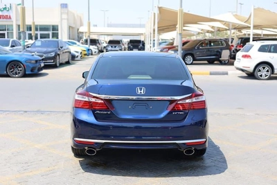 Used Honda Accord 2017-6