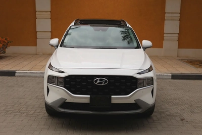 SANTA FE 2.5L ( COMFORT PLUS ) - GCC SPECS - UNDER WARRANTY UNTIL OCT 2028 - ACCIDENT FREE --6