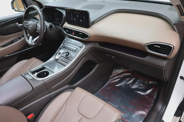SANTA FE 2.5L ( COMFORT PLUS ) - GCC SPECS - UNDER WARRANTY UNTIL OCT 2028 - ACCIDENT FREE -