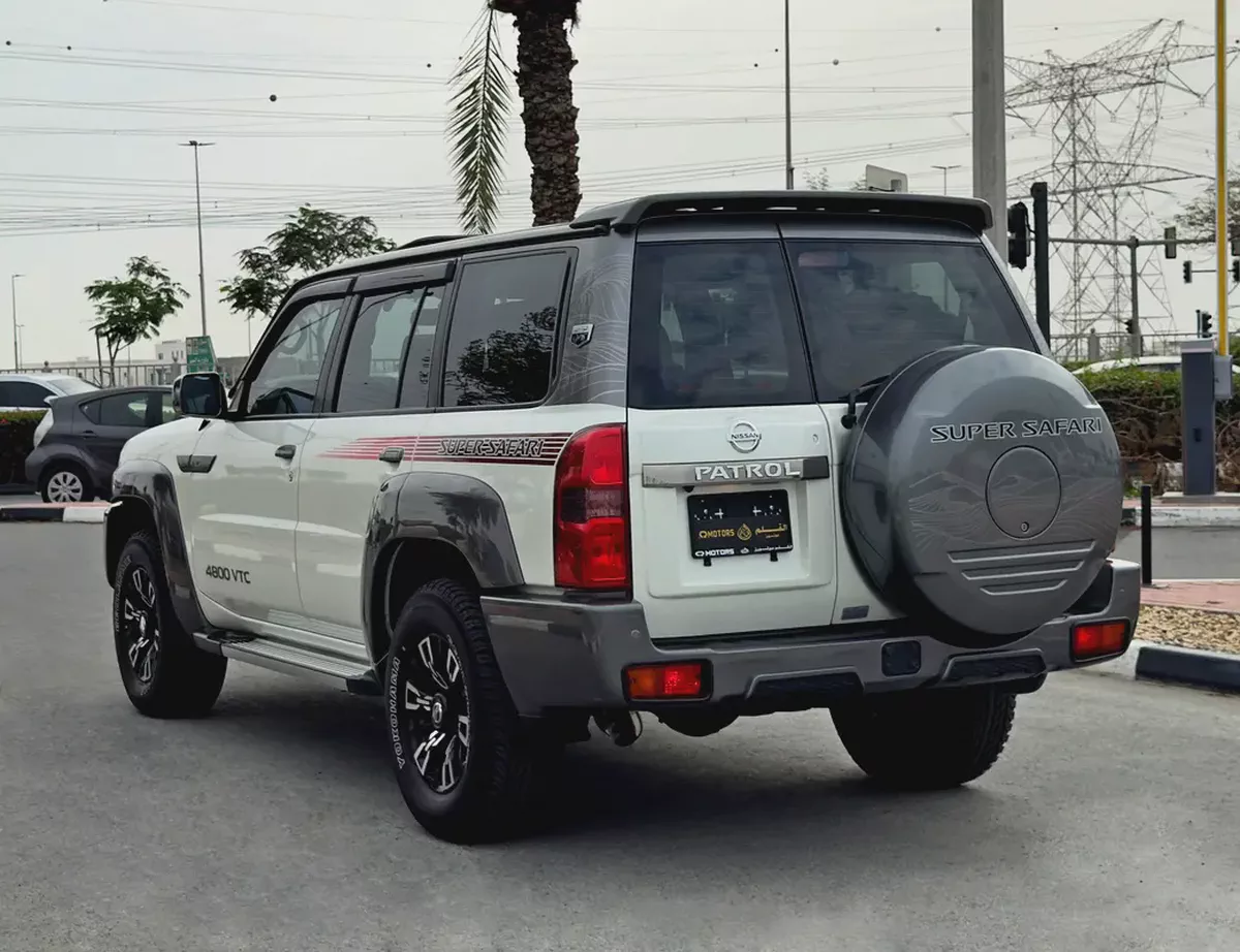 2024 Nissan Patrol Super Safari Al Ostoura, GCC Specifications-4-4