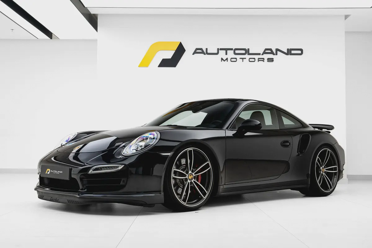 2015 PORSCHE 911 TURBO - EUROPEAN SPECS - LOW MILEAGE