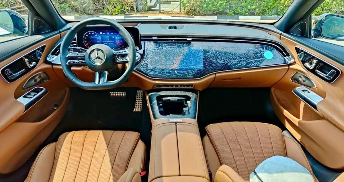 Mercedes Benz E300 AMG Full Option Agency Warranty 2026 GCC-9-9
