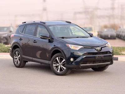 Toyota RAV4 XLE 2.5L / Sunroof, 4WD Full option-0