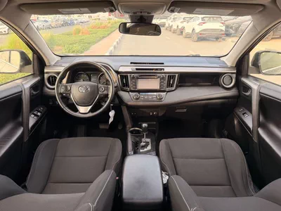 Toyota RAV4 XLE 2.5L / Sunroof, 4WD Full option-4
