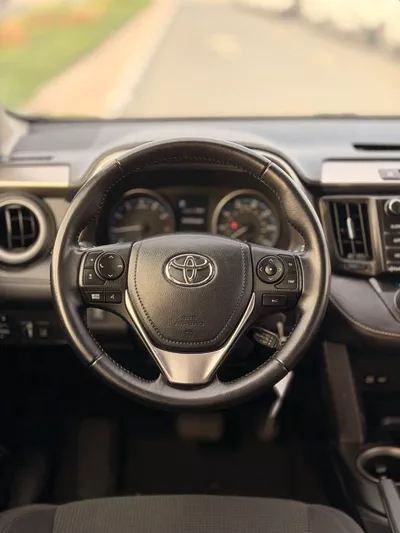 Toyota RAV4 XLE 2.5L / Sunroof, 4WD Full option-8