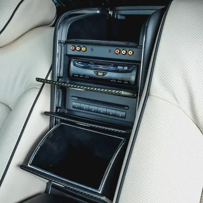 Maybach 57 S - 2009 - GCC Specs - 11,000KM-IMMCULATE CONDITION-13