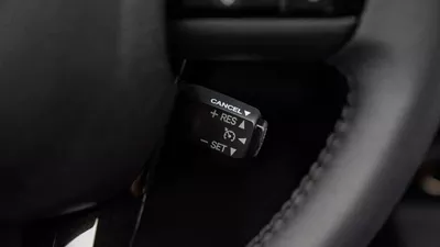 Toyota Hilux ADVENTURE-5