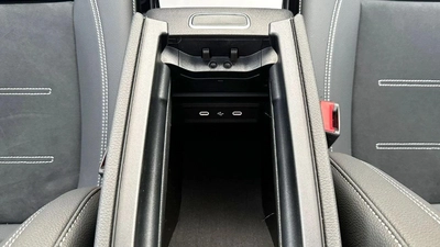 Mercedes-Benz CLA 200  2026 Full options AMG Package 0 km Agency Warranty Mercedes-Benz CLA 200-7