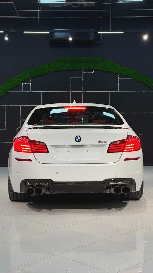 BMW M5 Competition 2013 GCC Specs - Pristine Condition