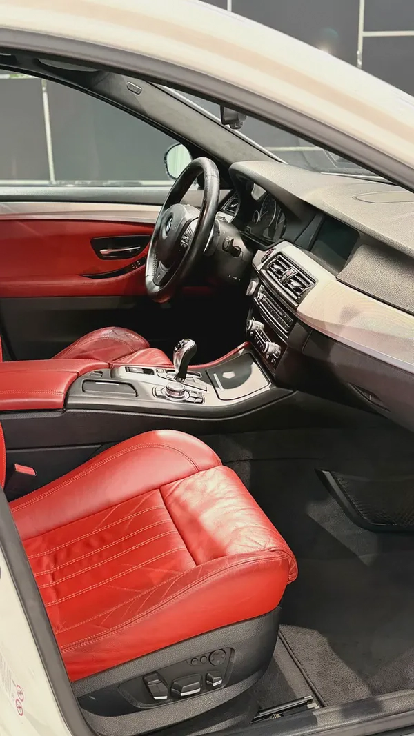 BMW M5 Competition 2013 GCC Specs - Pristine Condition