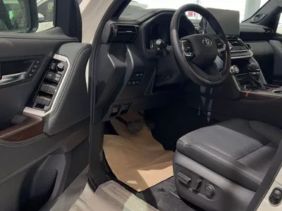 Toyota Land Cruiser TOYOTA LC300 VX 4.0L - Toyota LC300 VX 4.0L (Inside Black) EXPORT ONLY-9