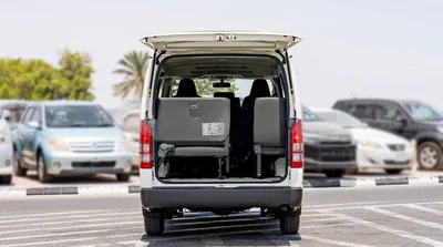 Toyota Hiace DLS - STANDARD ROOF DLS - STD ROOF TOYOTA HIACE STD 2.5D MT 15 SEATER MY2024 – WHITE-7