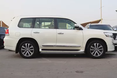 Toyota Land Cruiser VXR 2019 5.7-5