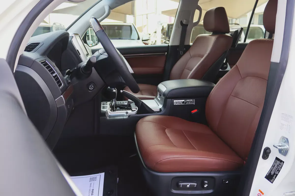 Toyota Land Cruiser VXR 2019 5.7-9-9