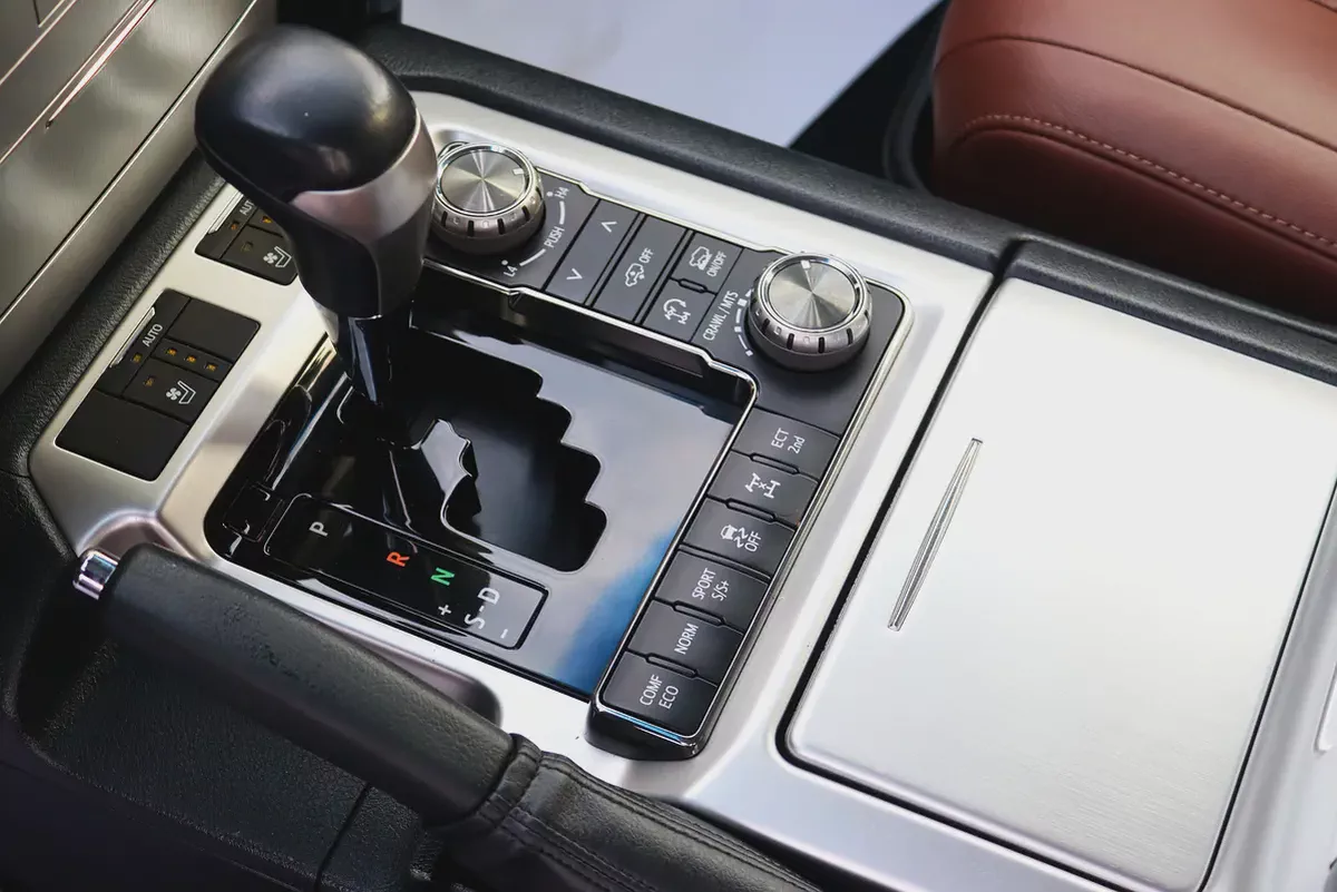 Toyota Land Cruiser VXR 2019 5.7-13-13