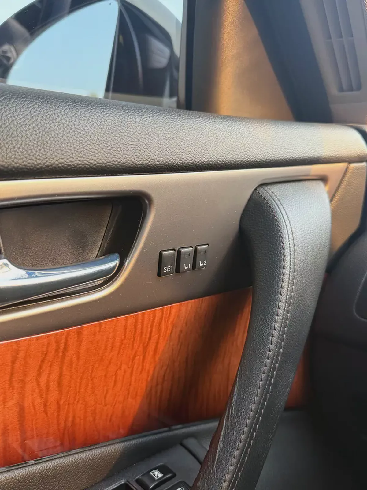 Super super clean .. original paint .. بحاله المصنع-14-14