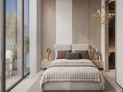 SPECIAL UNIT - NEAR METRO - 50% POST HANDOVER - POOL VIEW-5