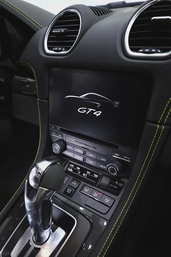 PORSCHE GT4 CARBON PACKAGE + PREMIUM RIMS + FULLY LOADED + WARRANTY UNTIL JUNE 2027